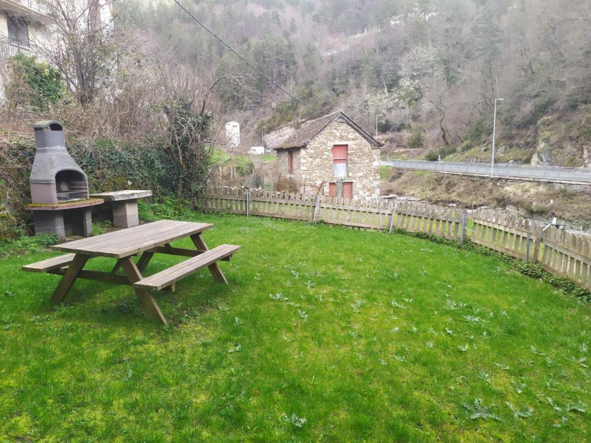 Pedroixko Etxea Apartment Uztarroz Luaran gambar