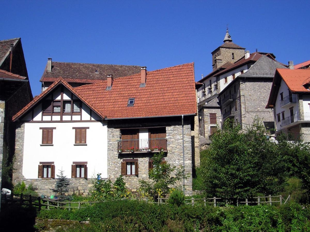 Pedroixko Etxea Apartment Uztarroz Luaran gambar